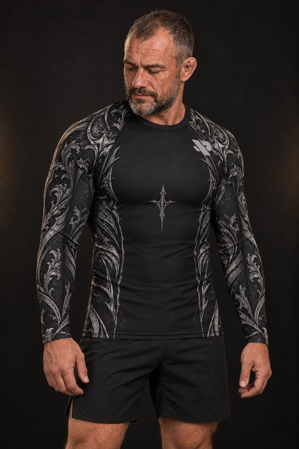 Rash guard Armure de Dieu manches longues homme, Bouclier, heaume, épée et cuirasse en gravure argent sur noir