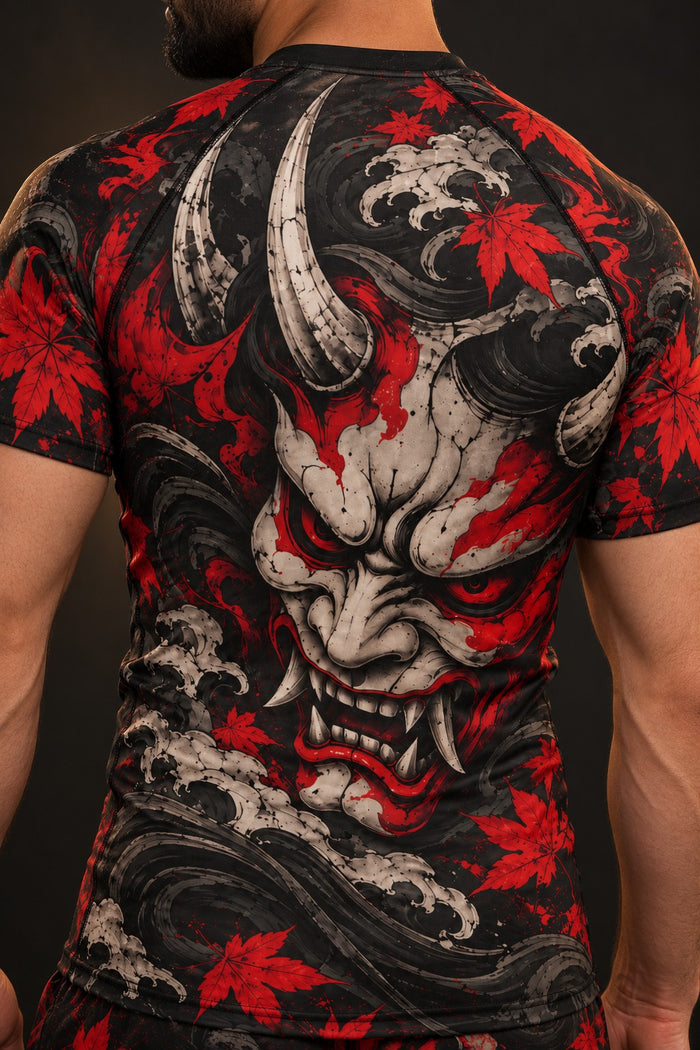 Masque Hannya au dos du rash guard Hannya Rouge