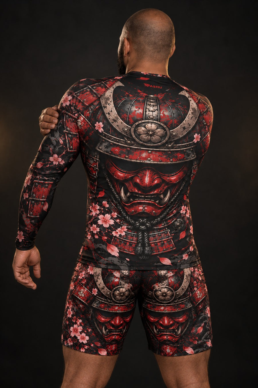 Dos du rash guard Samouraï Armure Rouge porté